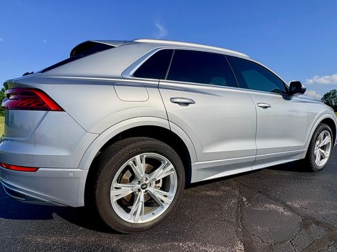Used 2022 Audi Q8 Premium Plus w/ Premium Plus Package AWD/4WD image 5