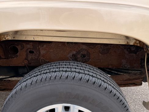 Used 2005 Chevrolet Silverado 2500 LS image 23