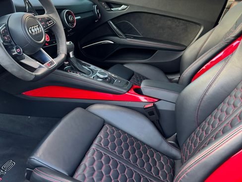Used 2019 Audi TT RS image 14