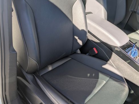 Used 2023 Volkswagen ID.4 Pro S image 9