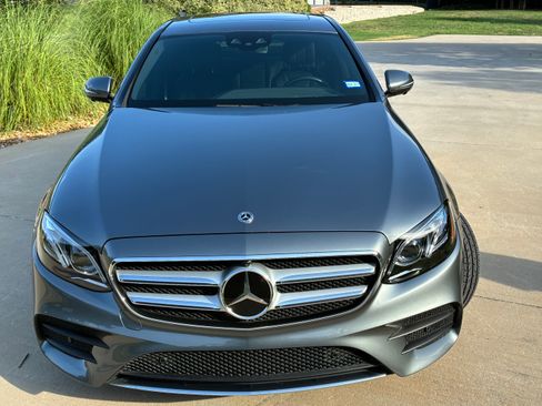 Used 2017 Mercedes-Benz E 300 image 5