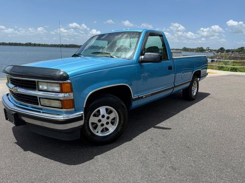 Used 1995 Chevrolet Silverado 1500 2WD Regular Cab image 1