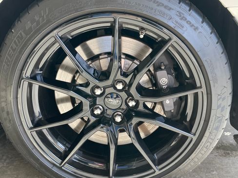 Used 2020 Ford Mustang Shelby GT350 w/ Technology Package image 29