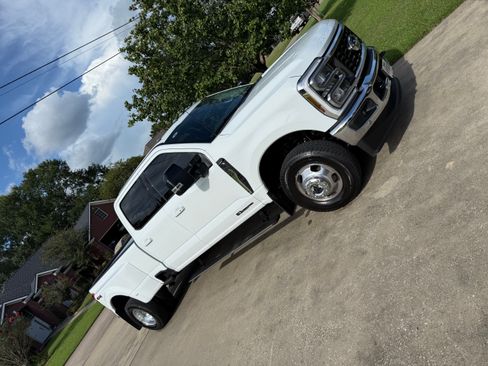 Used 2025 Ford F350 Lariat w/ Lariat Ultimate Package image 20