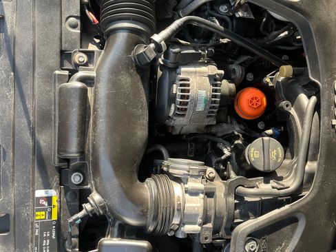 Used 2018 Jeep Wrangler Unlimited Sport S AWD/4WD image 16