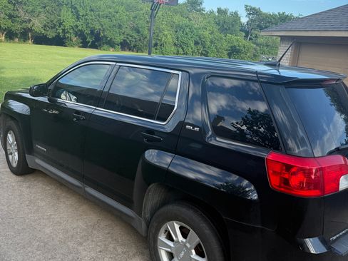 Used 2013 GMC Terrain SLE FWD image 4