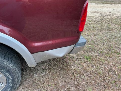 Used 2010 Ford F250 Lariat image 15