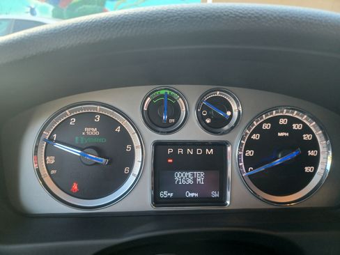 Used 2013 Cadillac Escalade Hybrid Sport Utility 4D image 12