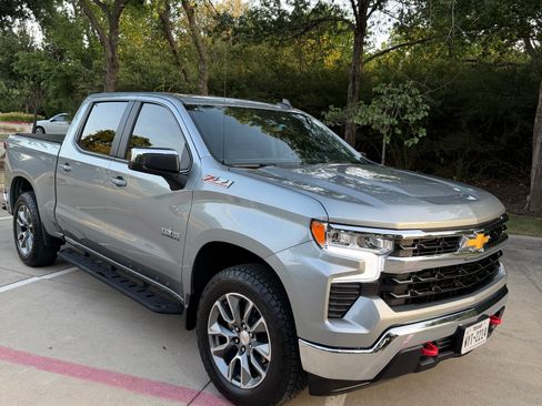 Used 2026 Chevrolet Silverado 1500 LT w/ Z71 Off-Road Package AWD/4WD image 5