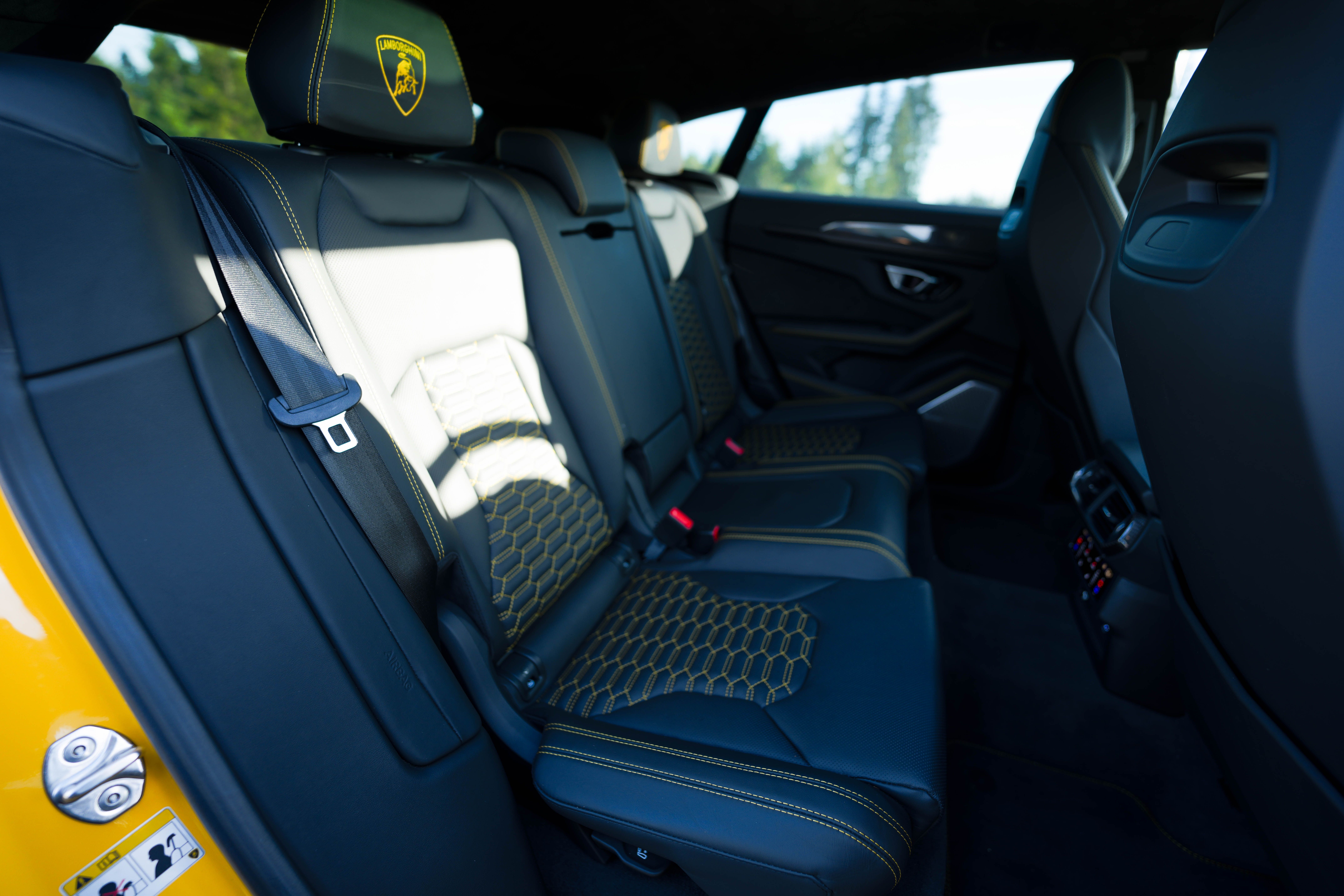 Used 2021 Lamborghini Urus AWD/4WD image 14