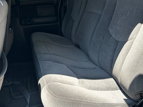 Used 2004 GMC Sierra 2500 SLE w/ Skid Plate Package image 8