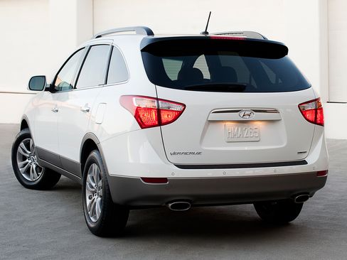 Used 2012 Hyundai Veracruz GLS image 1