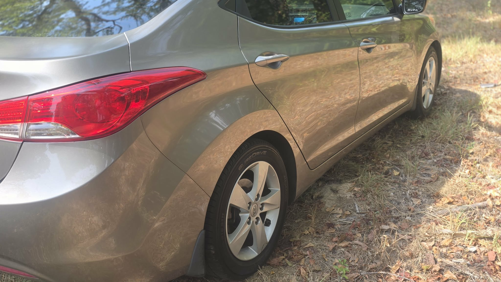 Used 2013 Hyundai Elantra GLS FWD image 2