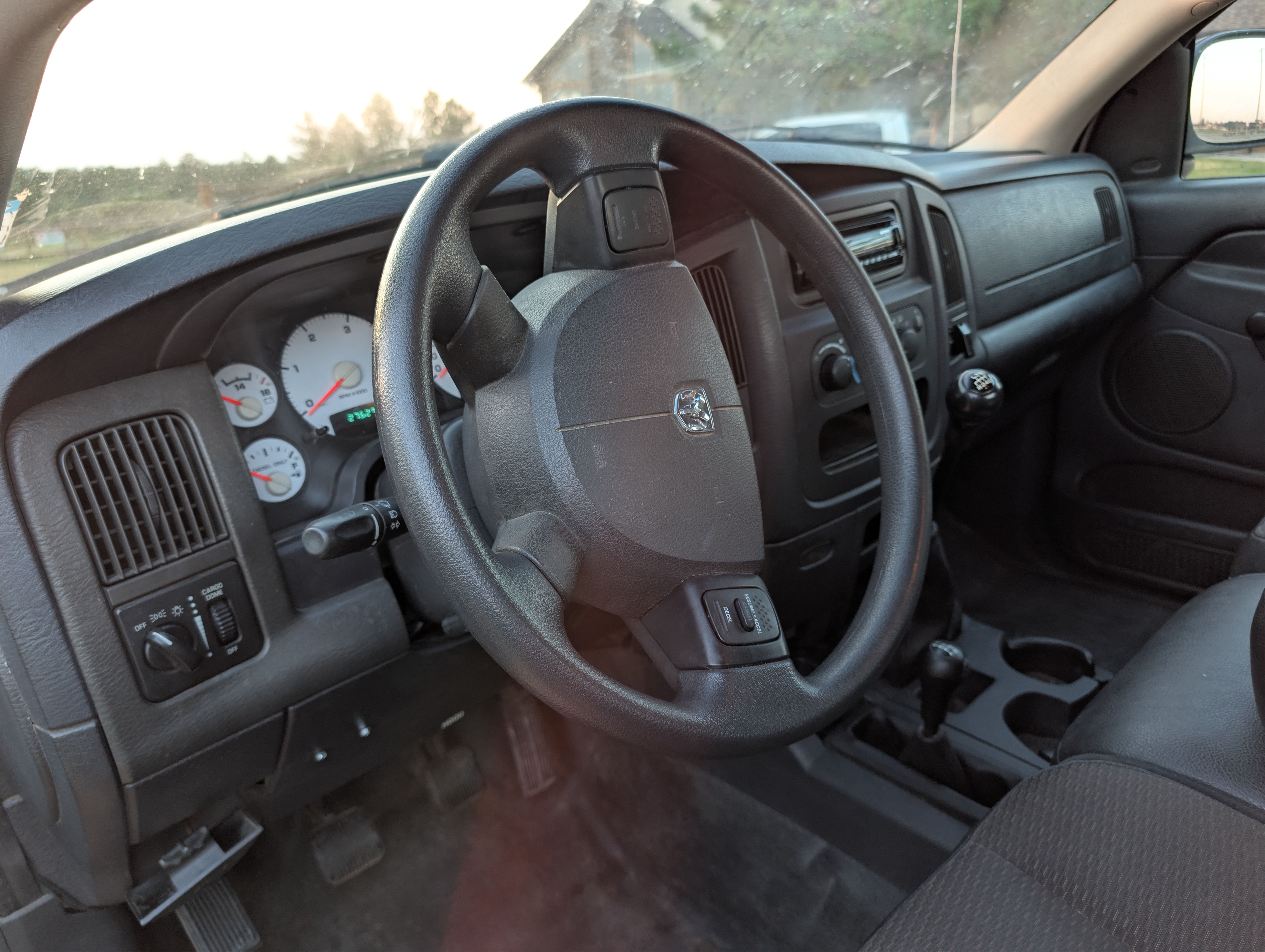 Used 2005 Dodge Ram 2500 Truck ST w/ Trailer Tow Group AWD/4WD image 8