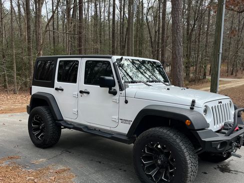 Used 2017 Jeep Wrangler Unlimited Sport w/ Quick Order Package 24S image 5