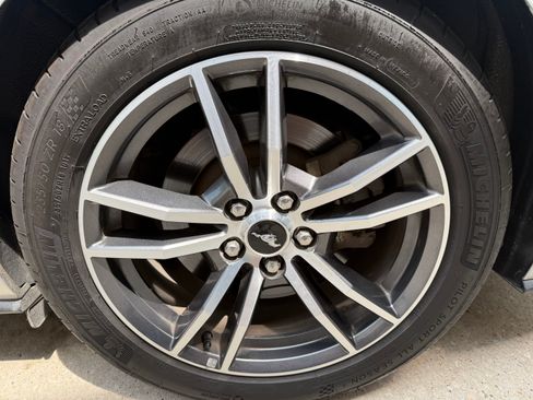 Used 2017 Ford Mustang GT Premium RWD image 14