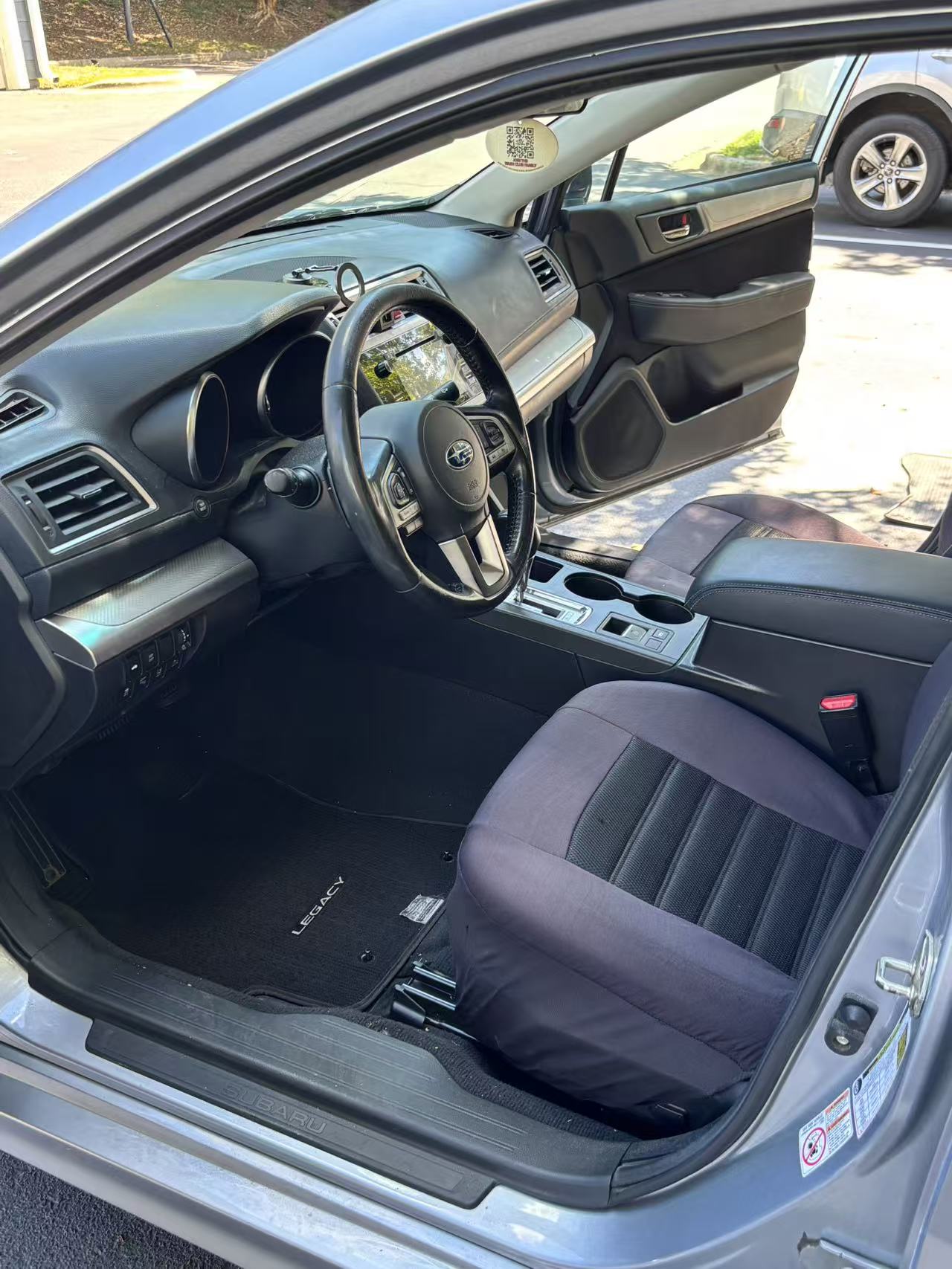 Used 2016 Subaru Legacy 2.5i Premium AWD/4WD image 9