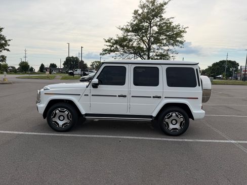 Used 2025 Mercedes-Benz G 550 image 4