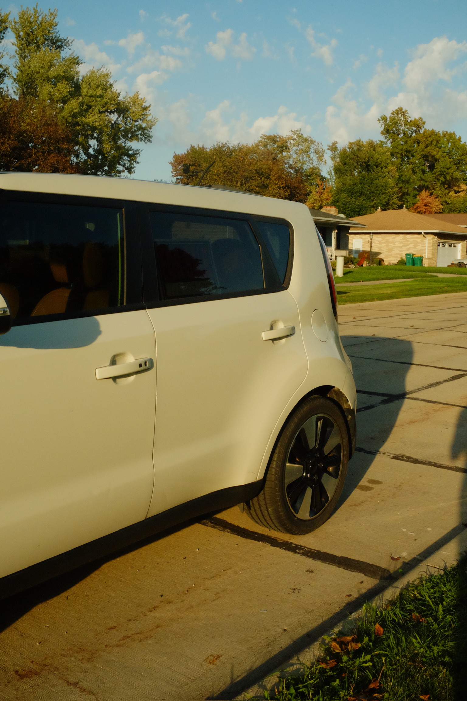 Used 2015 Kia Soul ! w/ Sun & Sound Package FWD image 4