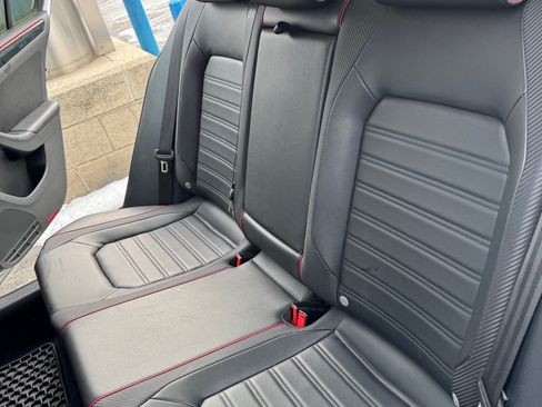 Used 2015 Volkswagen Jetta GLI SE image 11