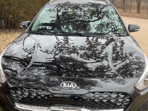 Used 2020 Kia Niro EX image 8