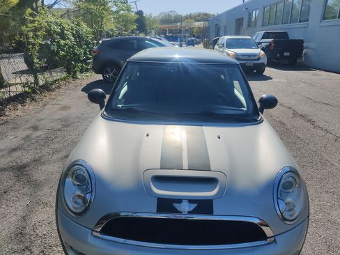 Used 2012 MINI Cooper S image 6