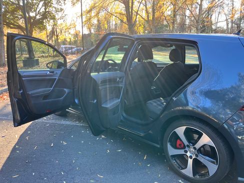 Used 2019 Volkswagen GTI S image 21