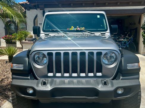 Used 2019 Jeep Wrangler Unlimited Sport S AWD/4WD image 12