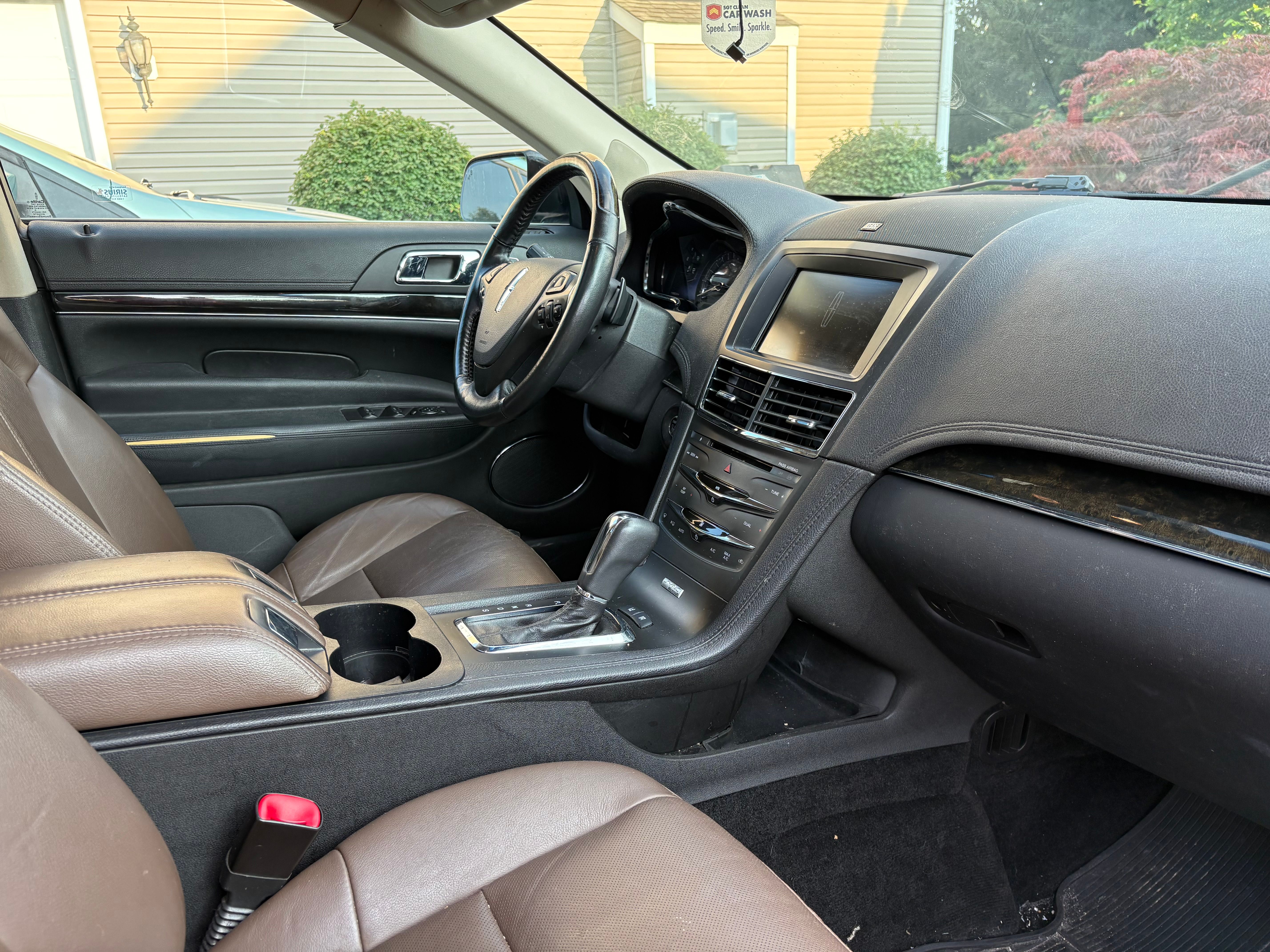 Used 2014 Lincoln MKT AWD w/ Equipment Group 201A image 6