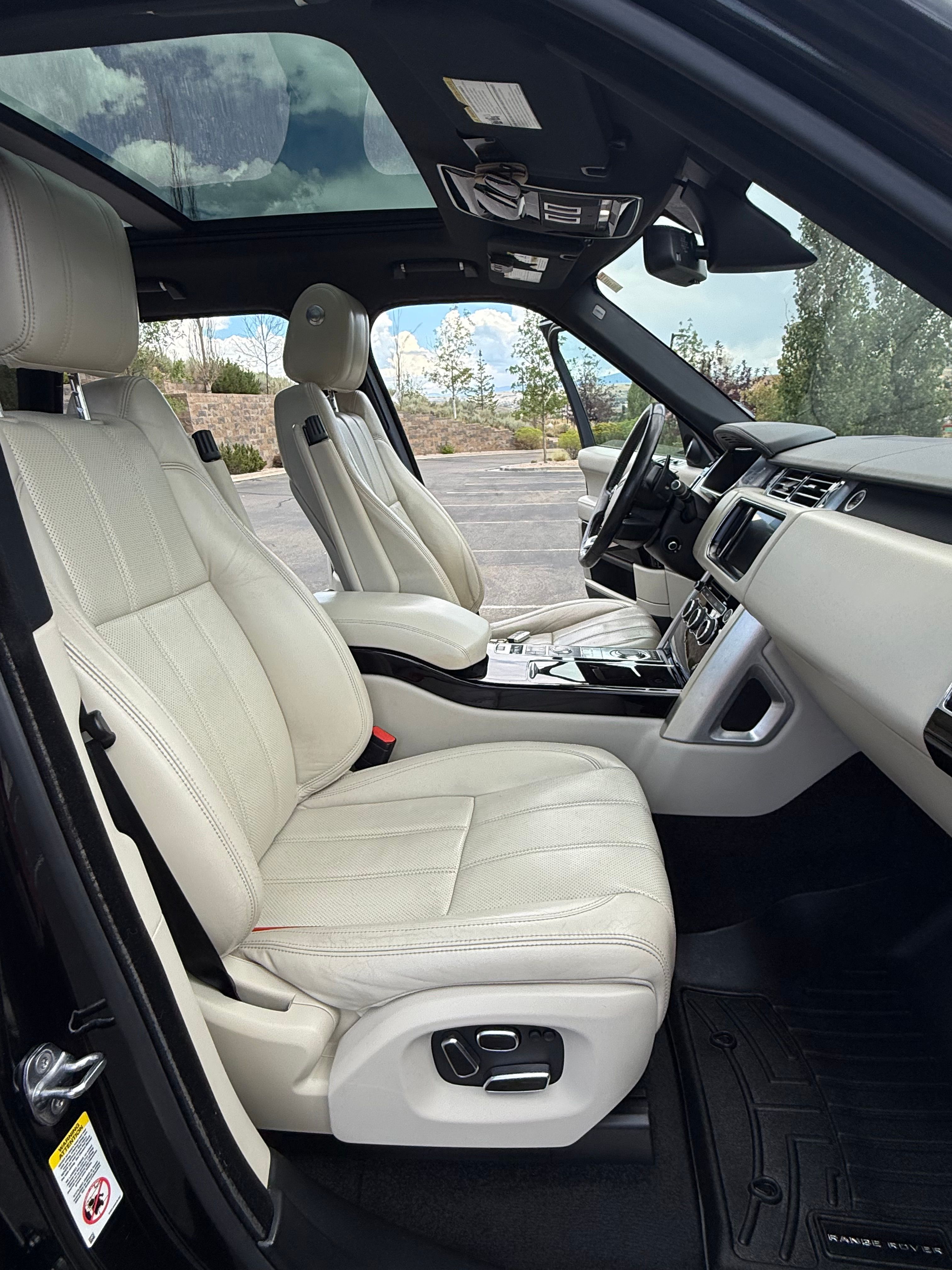 Used 2015 Land Rover Range Rover Supercharged AWD/4WD image 8