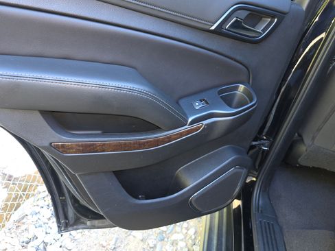 Used 2019 Chevrolet Tahoe LS w/ Max Trailering Package image 26