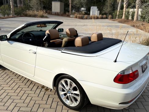 Used 2005 BMW 330Ci Convertible image 27