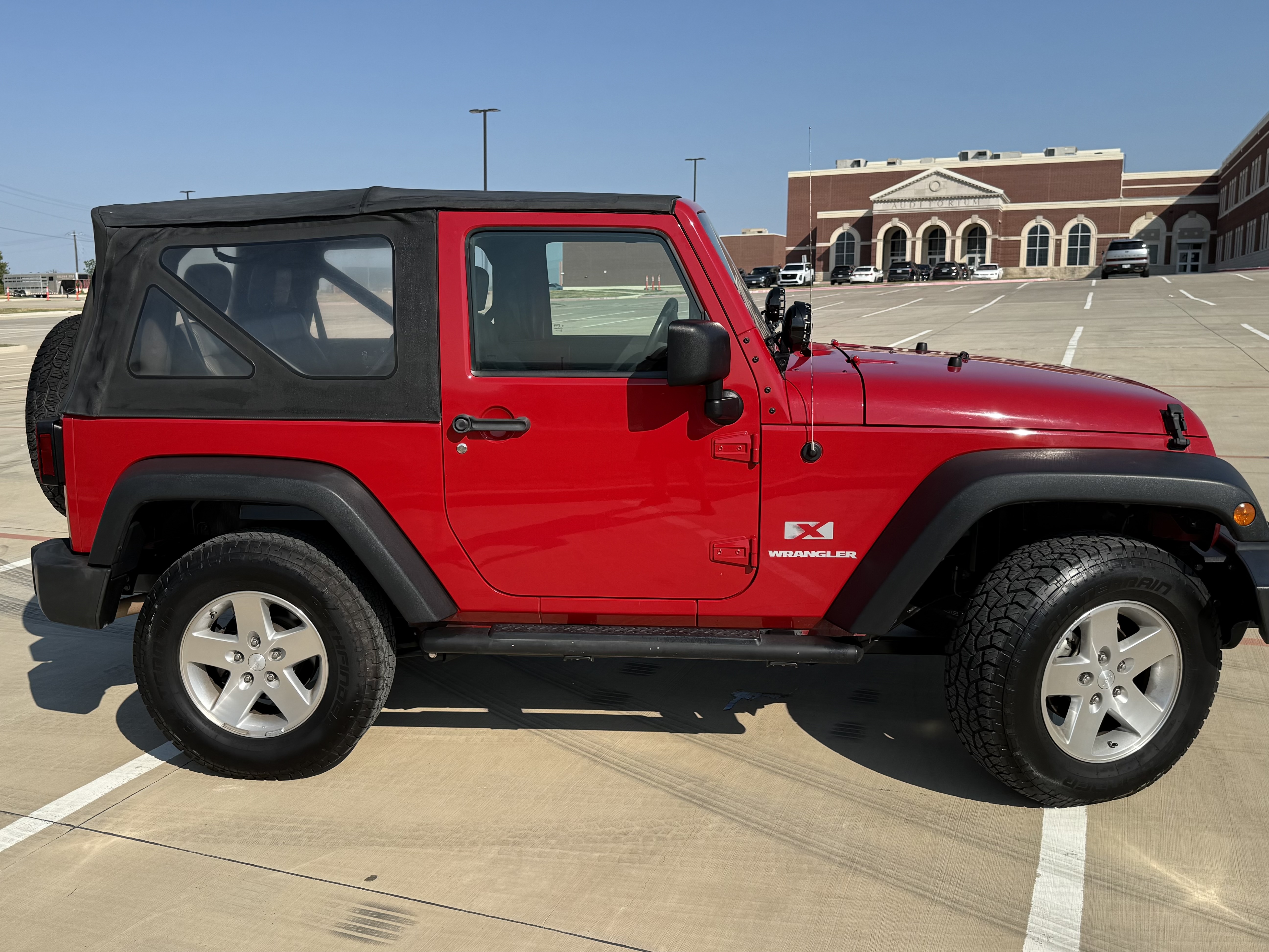 Used 2009 Jeep Wrangler X AWD/4WD image 9