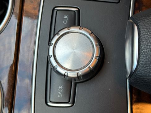 Used 2013 Mercedes-Benz CLS 550 4MATIC image 11