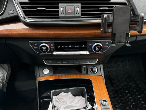 Used 2023 Audi Q5 2.0T Premium Plus w/ Premium Plus Package image 5