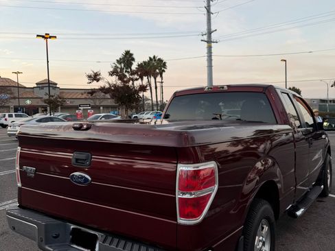 Used 2010 Ford F150 XLT image 5