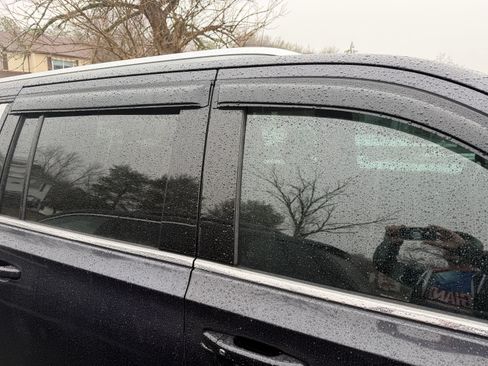 Used 2022 Chevrolet Suburban LT image 14