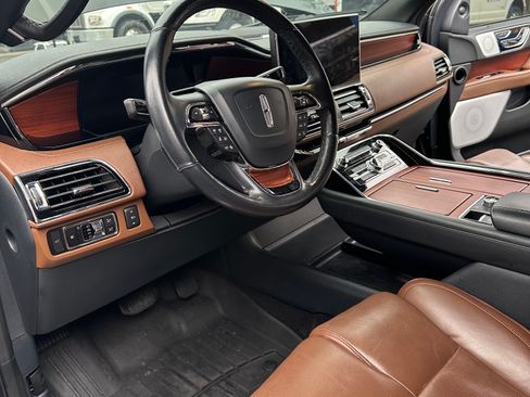 Used 2023 Lincoln Navigator L Reserve image 21