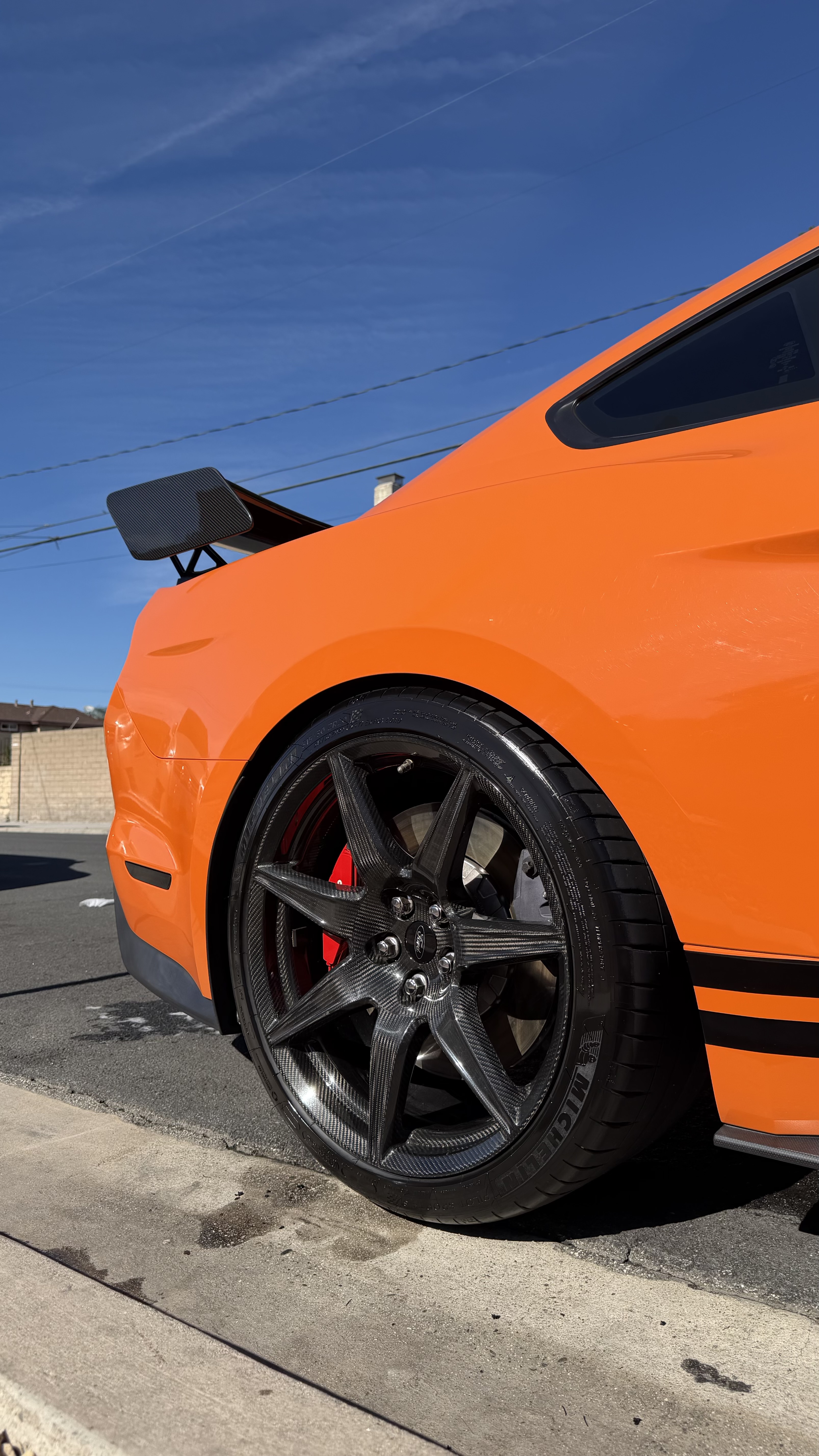 Used 2020 Ford Mustang Shelby GT500 w/ Carbon Fiber Track Pack RWD image 4