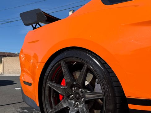 Used 2020 Ford Mustang Shelby GT500 w/ Carbon Fiber Track Pack image 4