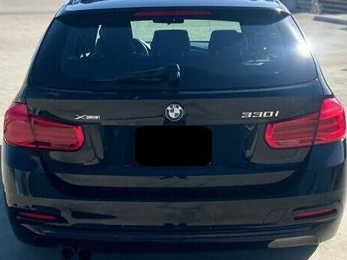 Used 2018 BMW 330i xDrive Wagon image 8