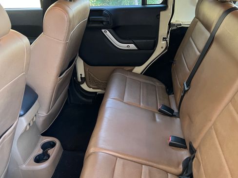 Used 2011 Jeep Wrangler Unlimited Rubicon w/ Dual Top Group image 6