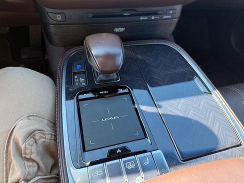 Used 2019 Lexus LS 500 w/ Interior Upgrade Package image 15