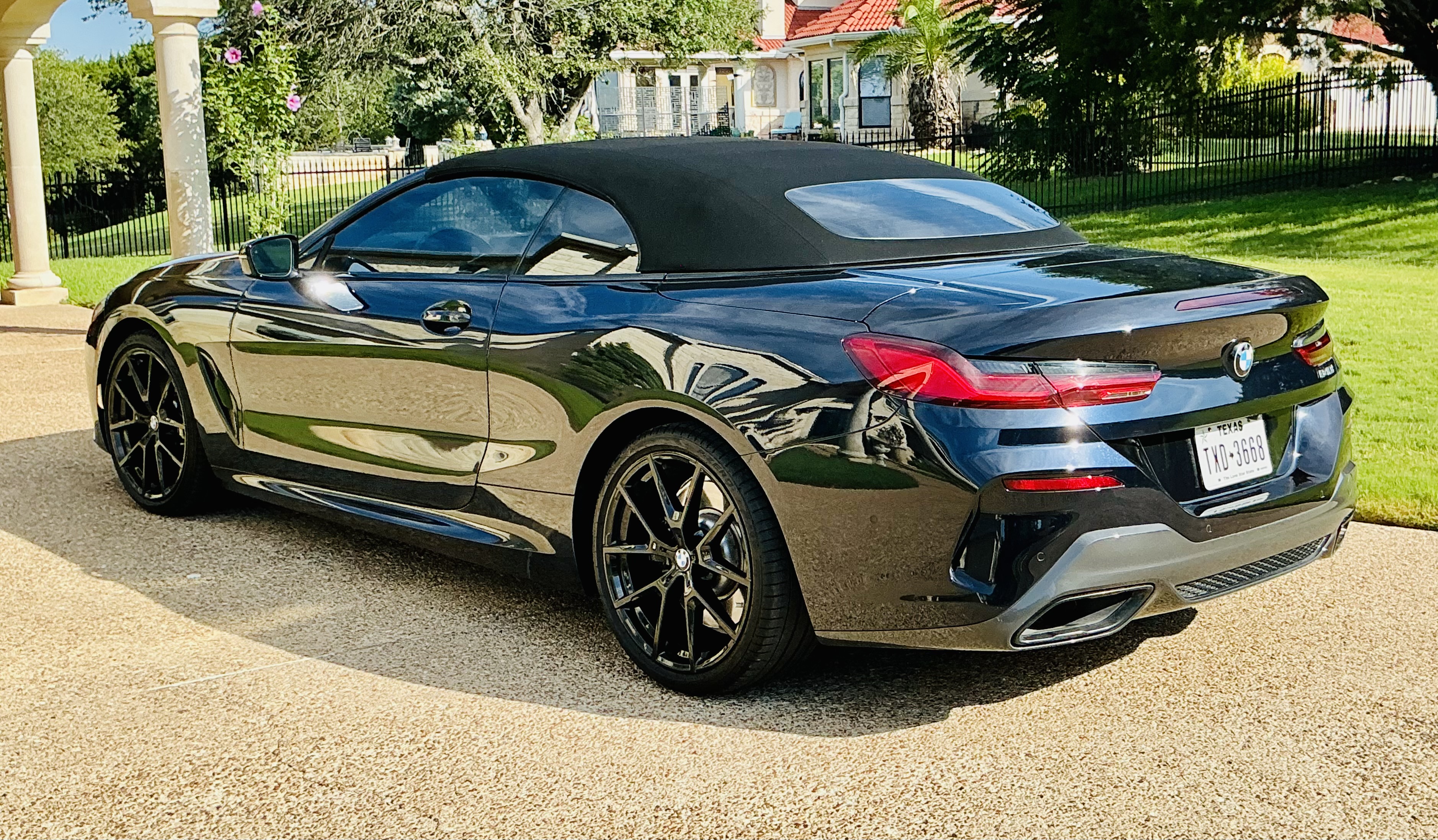 Used 2024 BMW 840i Convertible w/ Comfort Seating Package RWD image 6