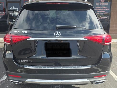 Used 2023 Mercedes-Benz GLE 350 w/ Premium Package image 5