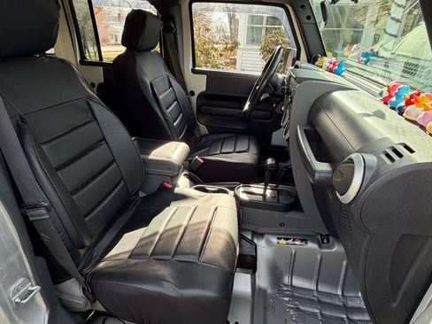 Used 2008 Jeep Wrangler Unlimited Sahara w/ Dual Top Group image 10