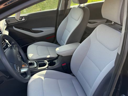 Used 2022 Hyundai Ioniq Blue image 17