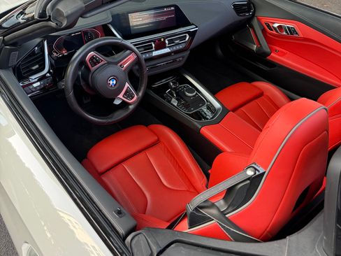 Used 2022 BMW Z4 M40i w/ Premium Package RWD image 12