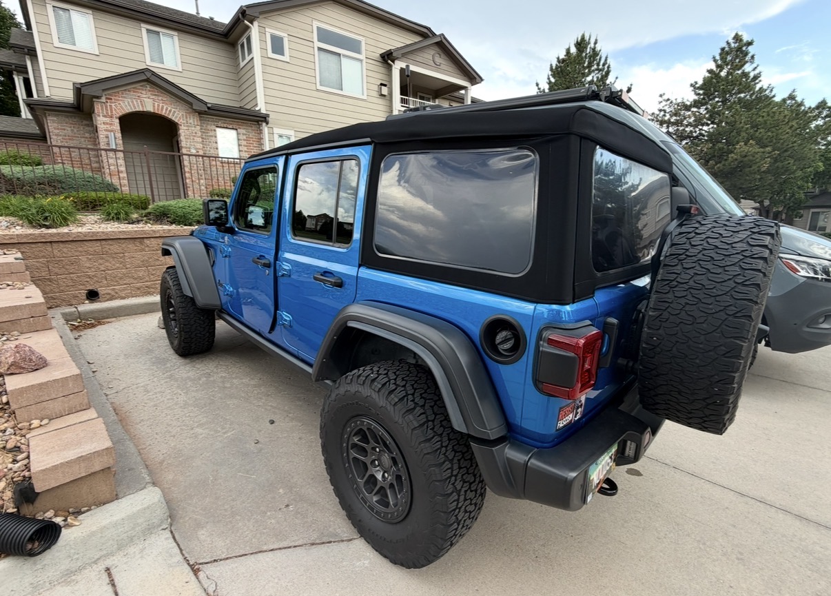 Used 2023 Jeep Wrangler Unlimited Sport AWD/4WD image 5