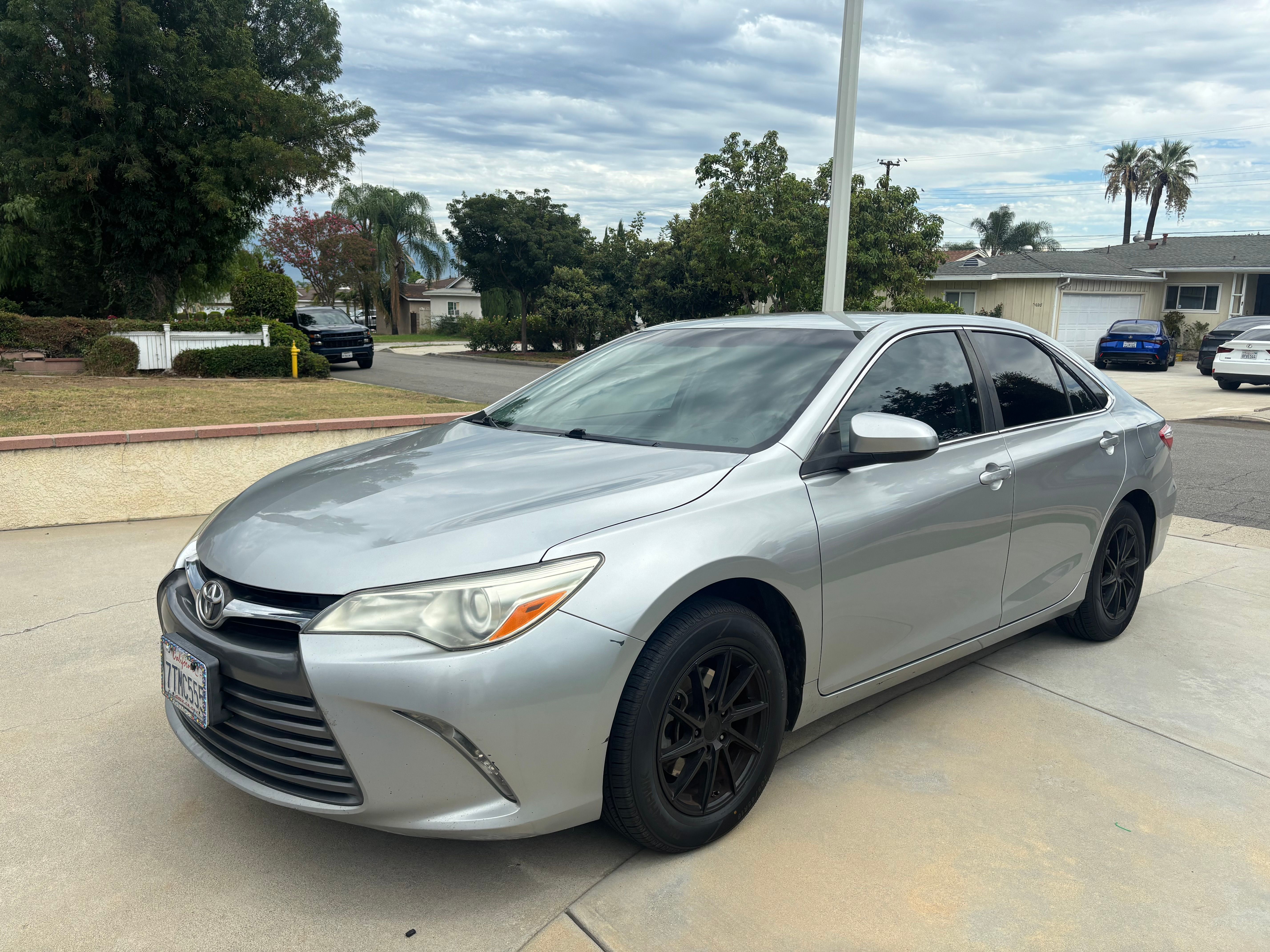Used 2016 Toyota Camry LE FWD image 7